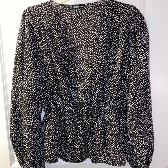 SHEIN Tops - Black top